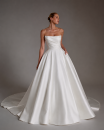 Elegantes A-Linien-Brautkleid mit trägerlosem Drapé-Oberteil